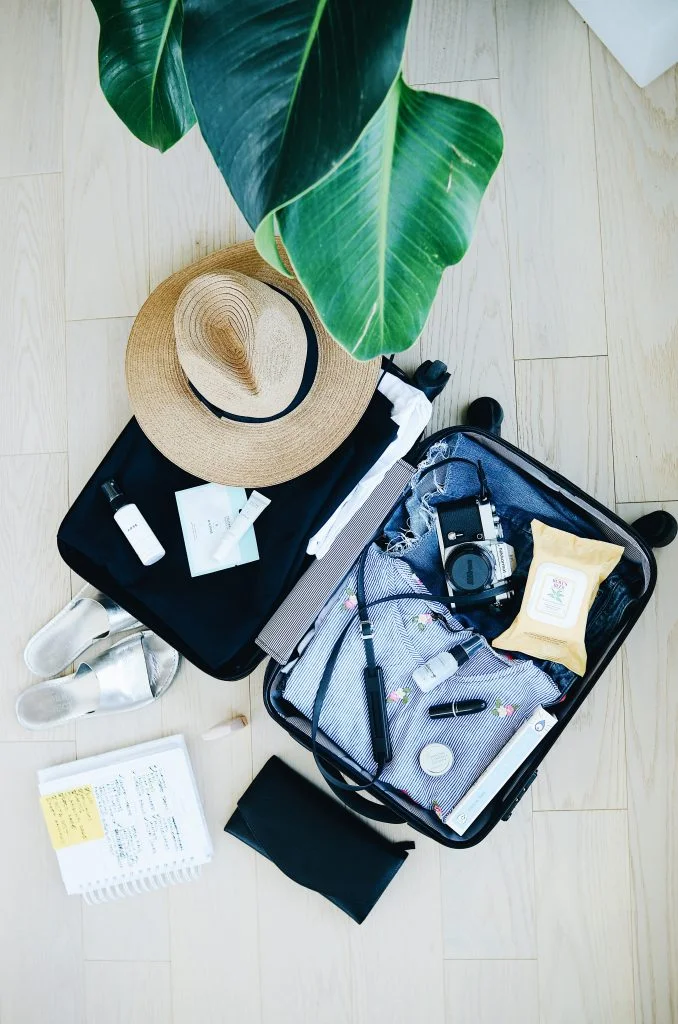 7-Easy-Travel-Hacks-to-Take-Note-Of-5-678x1024
