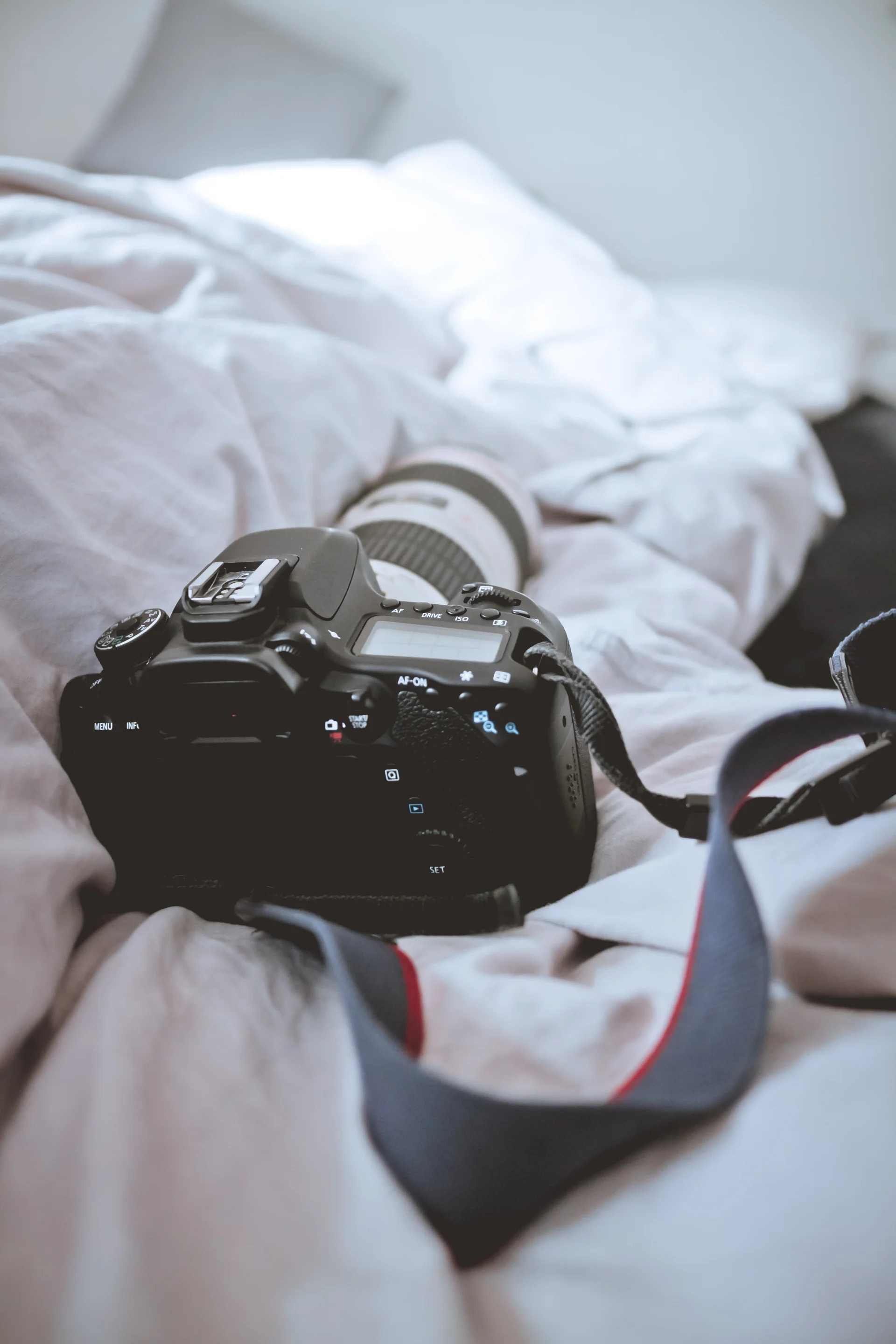 niklas-hamann-2any8dEhJY8-unsplash